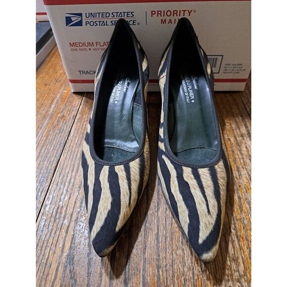 Sz 6M Couture Donald J Pliner Emmy Tiger Stripped Kitten Heel Pump Dress Shoes - Picture 3 of 8